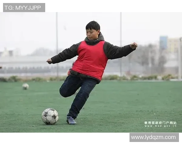儿童足球明星图案衣服让孩子们尽享运动乐趣与时尚风采 儿童足球明星图案衣服让孩子们尽享运动乐趣与时尚风采